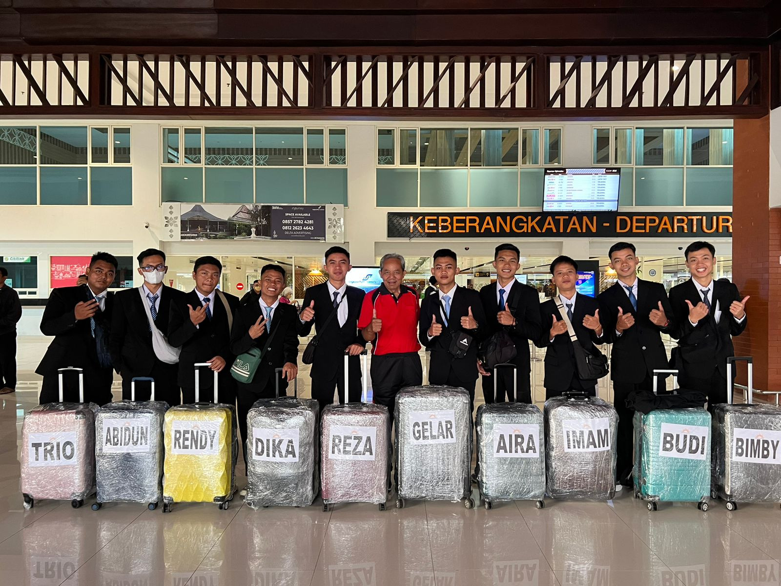 Gambar PEMBERANGKATAN PESERTA MAGANG 